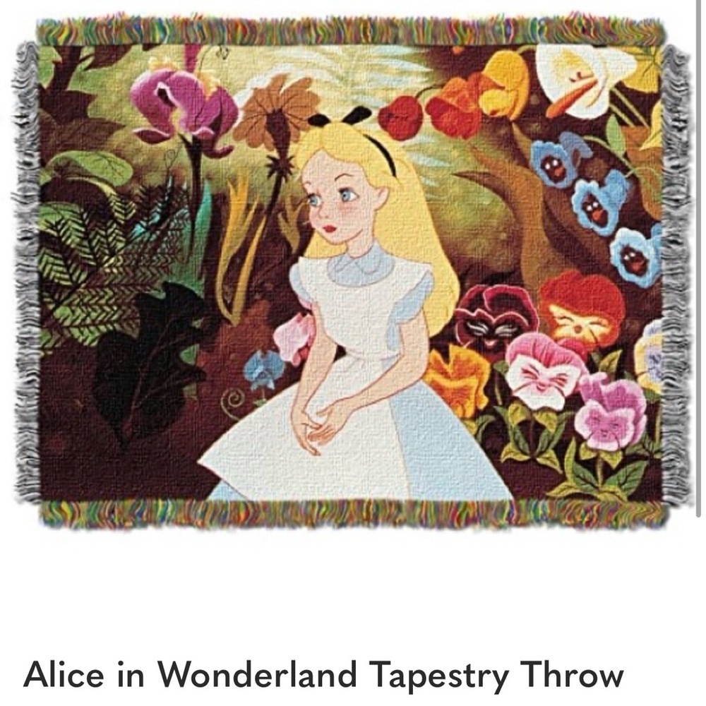 Disney Alice in Wonderland Tapestry Throw